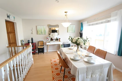 Kitchen Island Photo of 5531 Oliver Drive, Richmond, BC