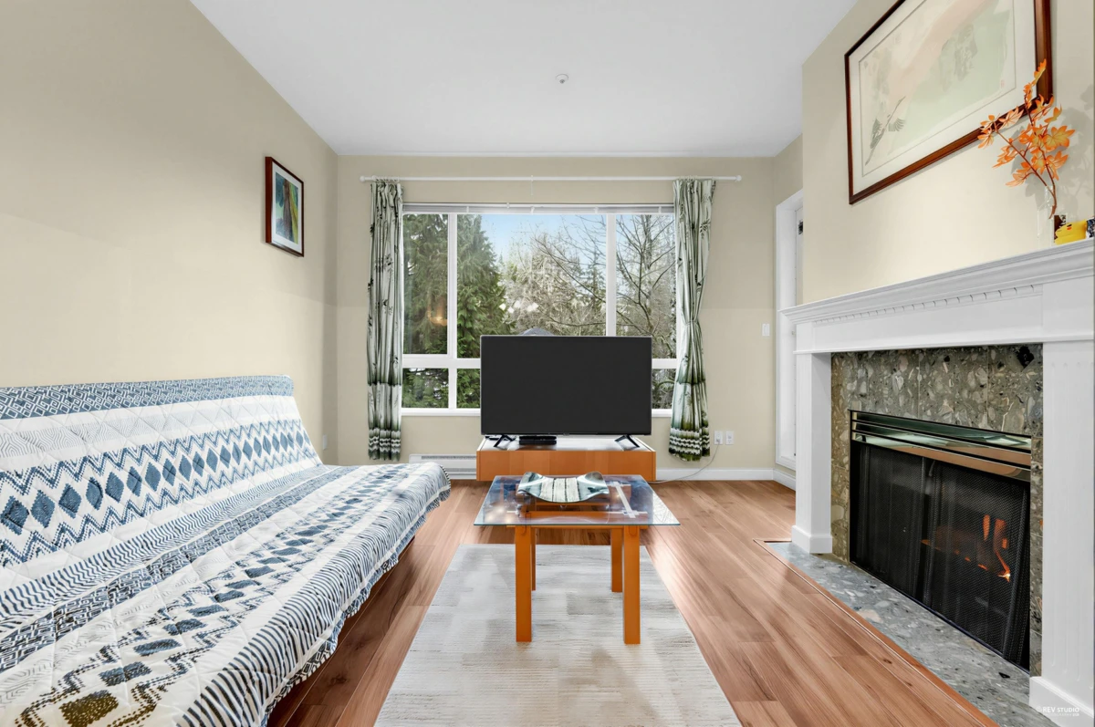 Dining Area Photo of 328 5735 Hampton Place, Vancouver, BC