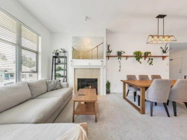 516 3608 Deercrest Drive, North Vancouver, BC, North Vancouver — Apartment/Condo for sale
