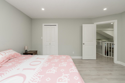 Guest Bathroom Photo of 8330 Sheaves Road, Delta, BC