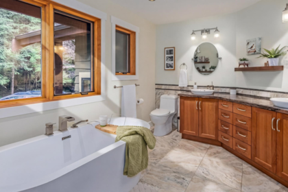 Guest Bathroom Photo of 12595 Blue Mountain Crescent, Maple Ridge, BC