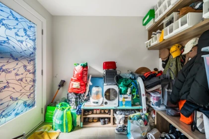 Laundry Room Photo of 4762 Spruce Way, Tsawwassen, BC