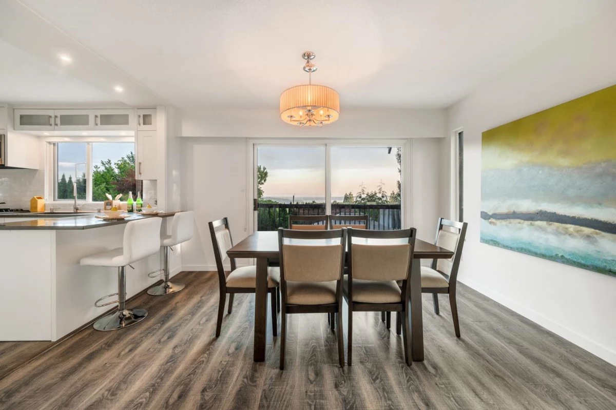 Dining Area Photo of 1550 Palmerston Avenue, West Vancouver, BC