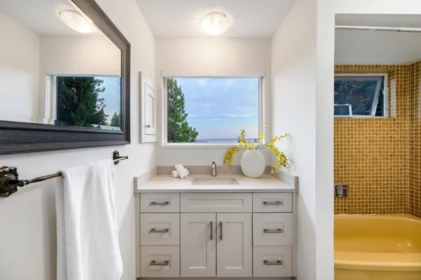 Laundry Room Photo of 1550 Palmerston Avenue, West Vancouver, BC