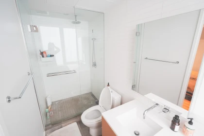 Primary Bathroom Photo of 2208 Willow Street, Vancouver, BC