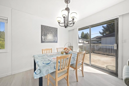 Breakfast Nook Photo of 11925 92a Avenue, Delta, BC
