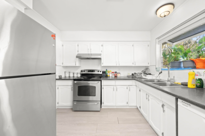 Kitchen Island Photo of 11925 92a Avenue, Delta, BC