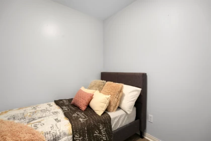 Bedroom 4 Photo of 32 6533 121 Street, Surrey, BC