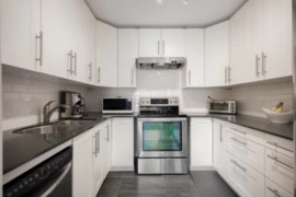 215 251 W 4th Street, North Vancouver, BC