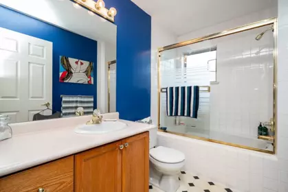 Hallway Photo of 55 323 Governors Court, New Westminster, BC