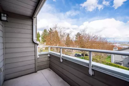 Laundry Room Photo of 55 323 Governors Court, New Westminster, BC
