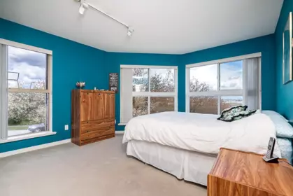 Office / Den Photo of 55 323 Governors Court, New Westminster, BC