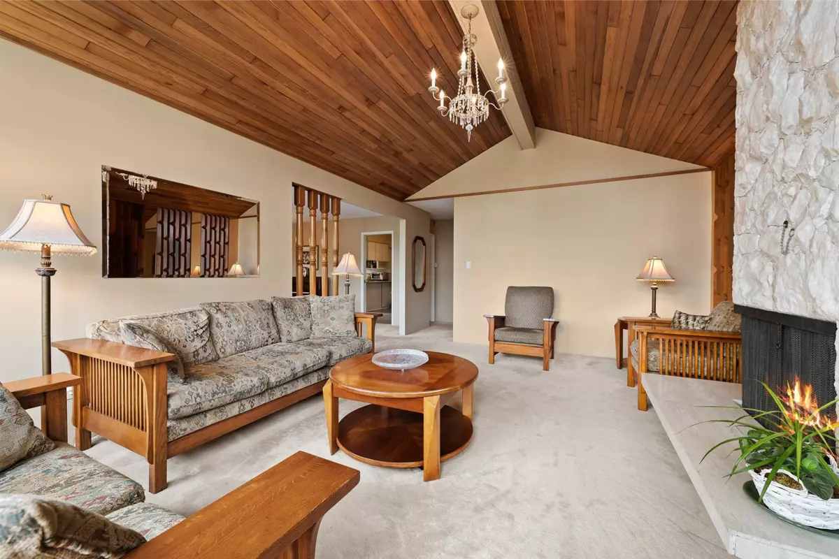 Family Room Photo of 3563 Sykes Road, North Vancouver, BC