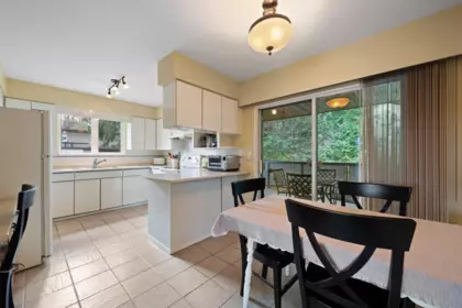 Breakfast Nook Photo of 3563 Sykes Road, North Vancouver, BC