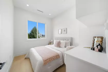 Basement Recreation Room Photo of 1 5406 Manor Street, Burnaby, BC