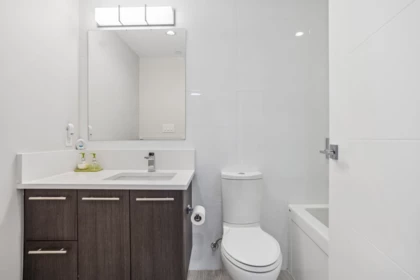 Hallway Photo of 504 655 W 41st Avenue, Vancouver, BC