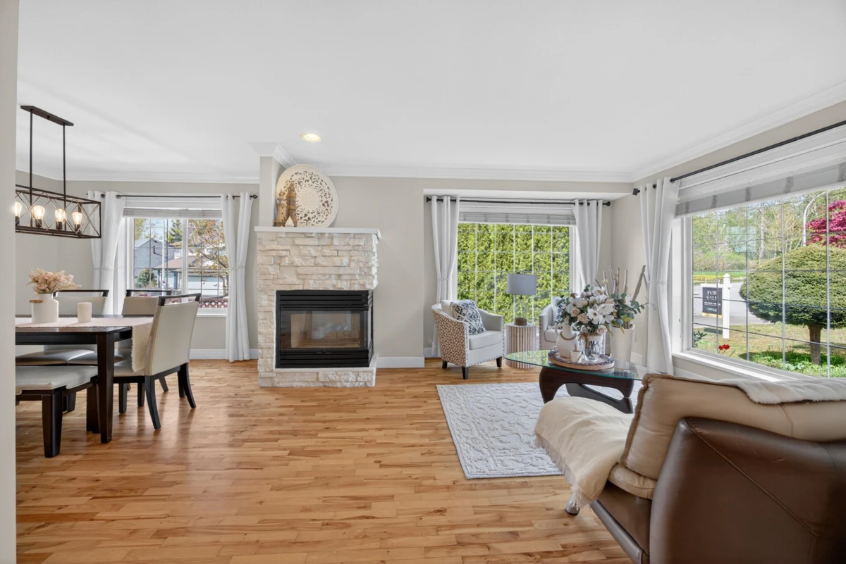 Living Room Photo of 6791 178b Street, Surrey, BC