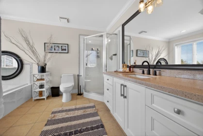 Guest Bathroom Photo of 6791 178b Street, Surrey, BC