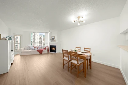 Kitchen Island Photo of 608 1190 Pipeline Road, Coquitlam, BC