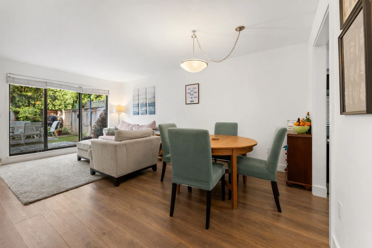 Family Room Photo of 104 2475 York Avenue, Vancouver, BC