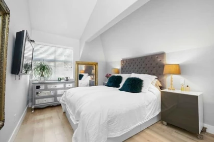 Primary Bedroom Photo of D 136 W 4th Street, North Vancouver, BC