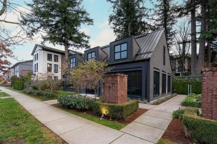 Exterior Rear Photo of 8 15828 27 Avenue, White Rock, BC