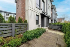 8 15828 27 Avenue, White Rock, BC