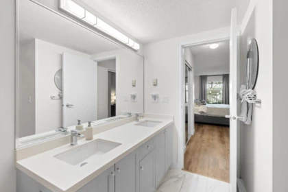 Powder Room Photo of 113 147 E 1st Street, North Vancouver, BC