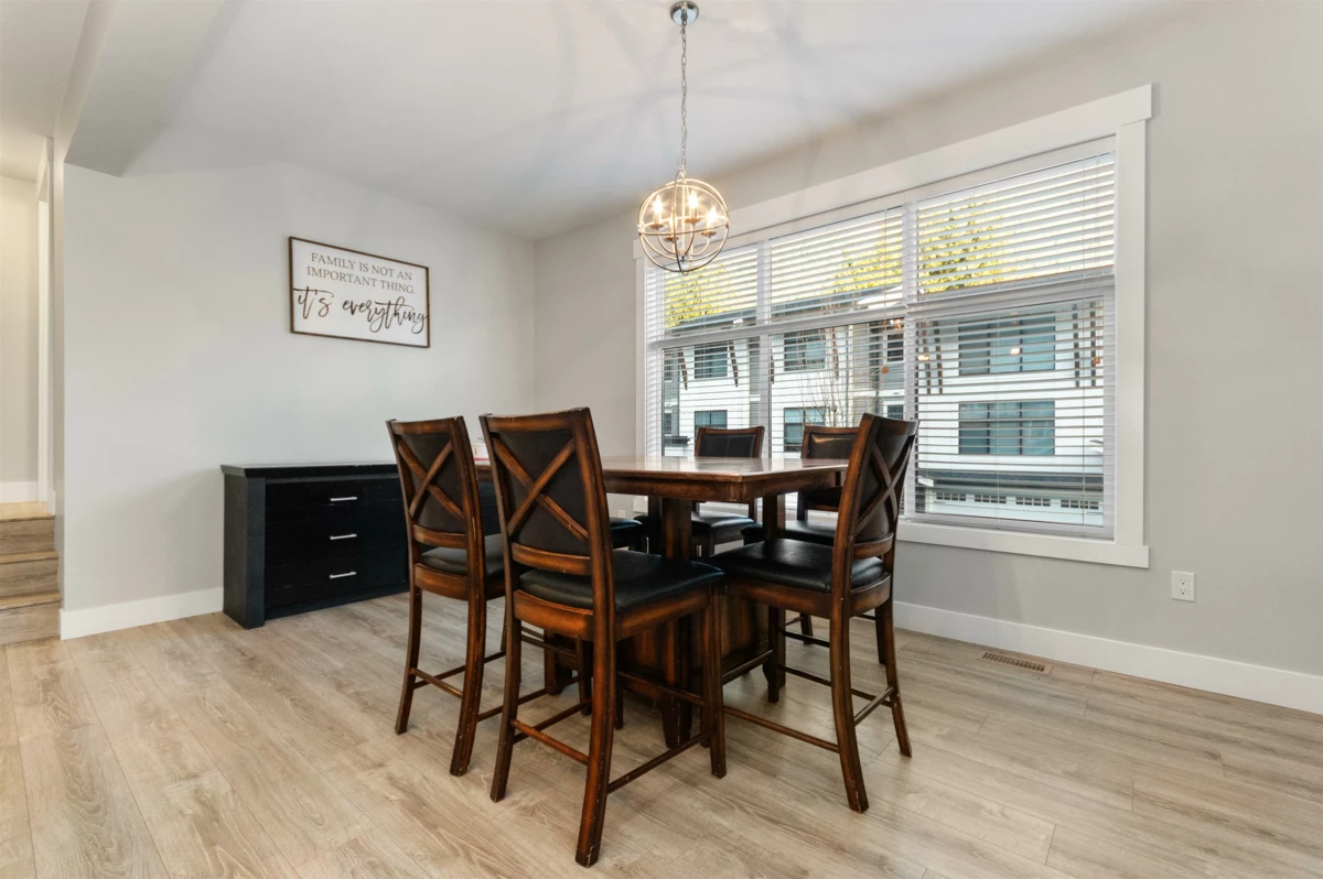 Dining Area Photo of 7 386 Pine Avenue, Harrison Hot Springs, BC