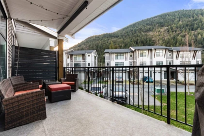 Guest Bathroom Photo of 7 386 Pine Avenue, Harrison Hot Springs, BC
