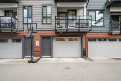 Loft / Bonus Room Photo of 9 7177 194a Street, Surrey, BC