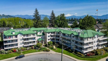 Hot Tub / Spa Photo of 114 2750 Fairlane Street, Abbotsford, BC