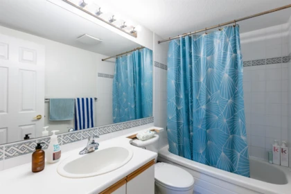 Primary Bathroom Photo of 114 2750 Fairlane Street, Abbotsford, BC