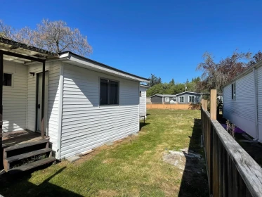 9 1413 Sunshine Coast Highway, Gibsons, BC, Gibsons — Manufactured Home for sale