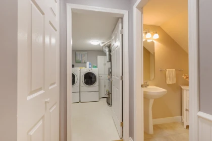 Guest Bathroom Photo of 52 17917 68 Avenue, Surrey, BC