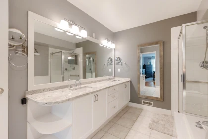 Hallway Photo of 52 17917 68 Avenue, Surrey, BC