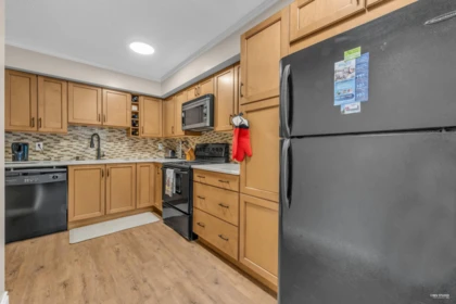 202 Cardiff Way, Port Moody, BC, Port Moody — Townhouse for sale