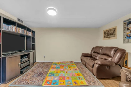 Hallway Photo of 202 Cardiff Way, Port Moody, BC