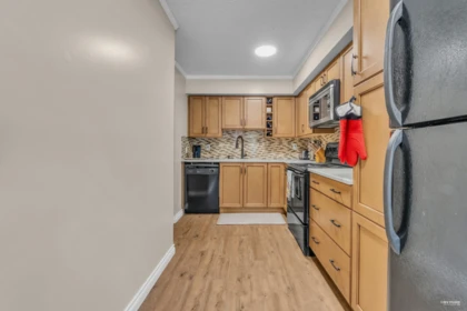 Kitchen Photo of 202 Cardiff Way, Port Moody, BC