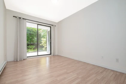 Powder Room Photo of 105 1520 Vidal Street, White Rock, BC