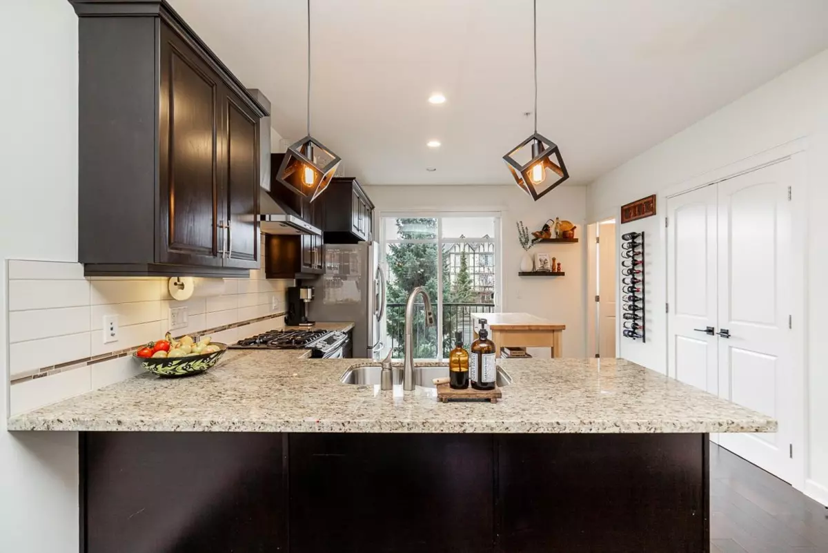 Family Room Photo of 44 8068 207 Street, Langley, BC