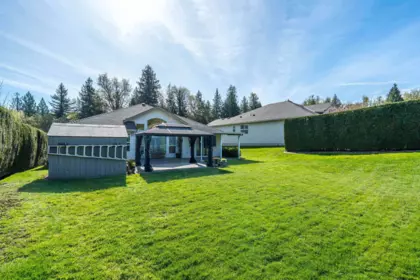 Fitness Center Photo Near 53 32250 Downes Road, Abbotsford, BC