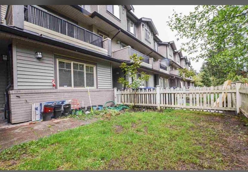 Dining Area Photo of 121 13368 72 Avenue, Surrey, BC