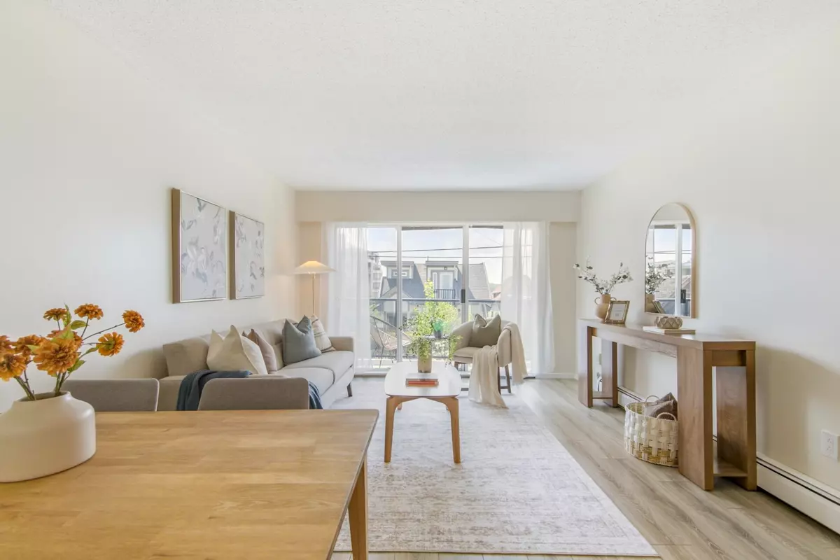 Family Room Photo of 108 230 Mowat Street, New Westminster, BC