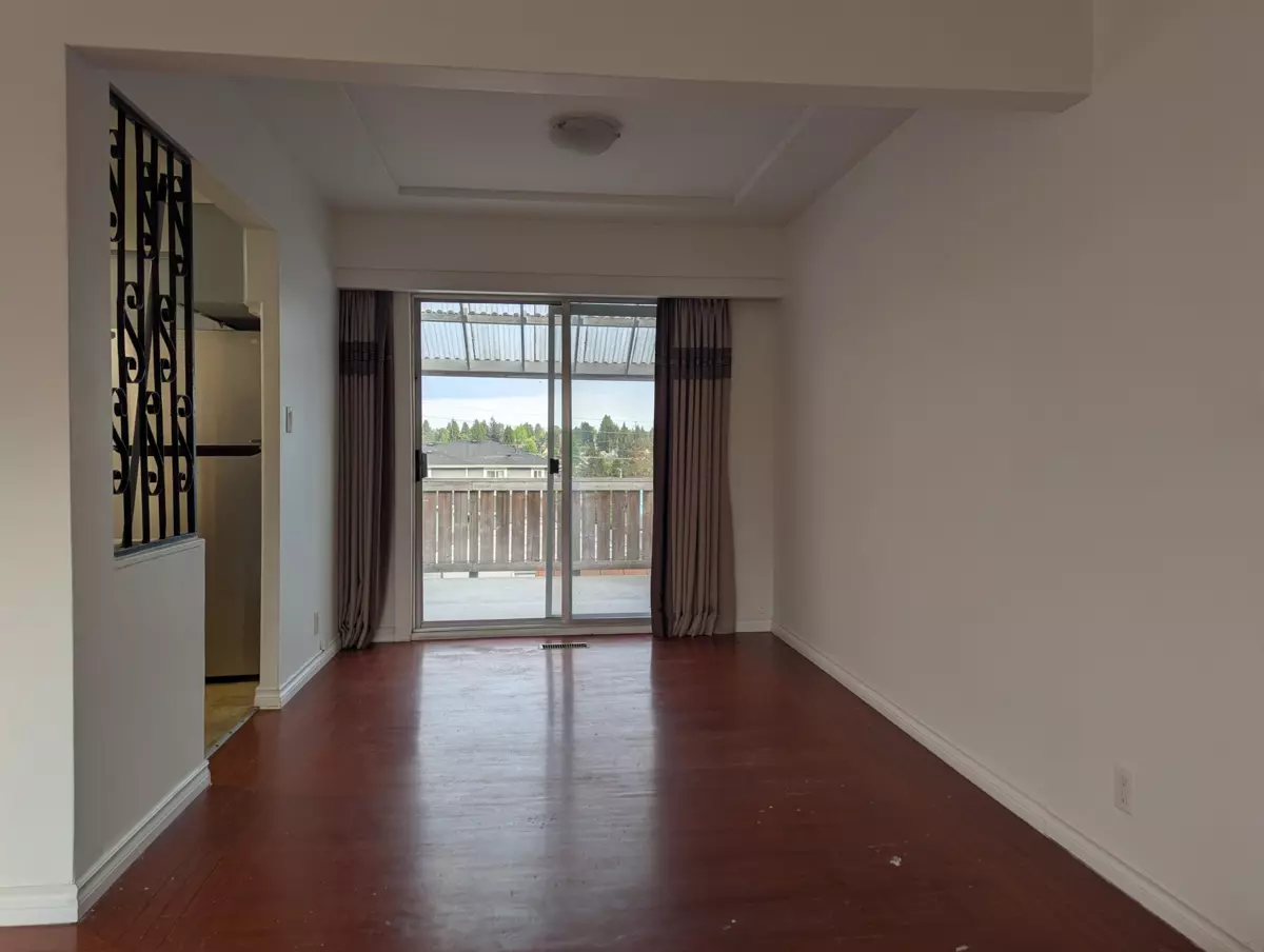 Living Room Photo of 8052 11th Avenue, Burnaby, BC