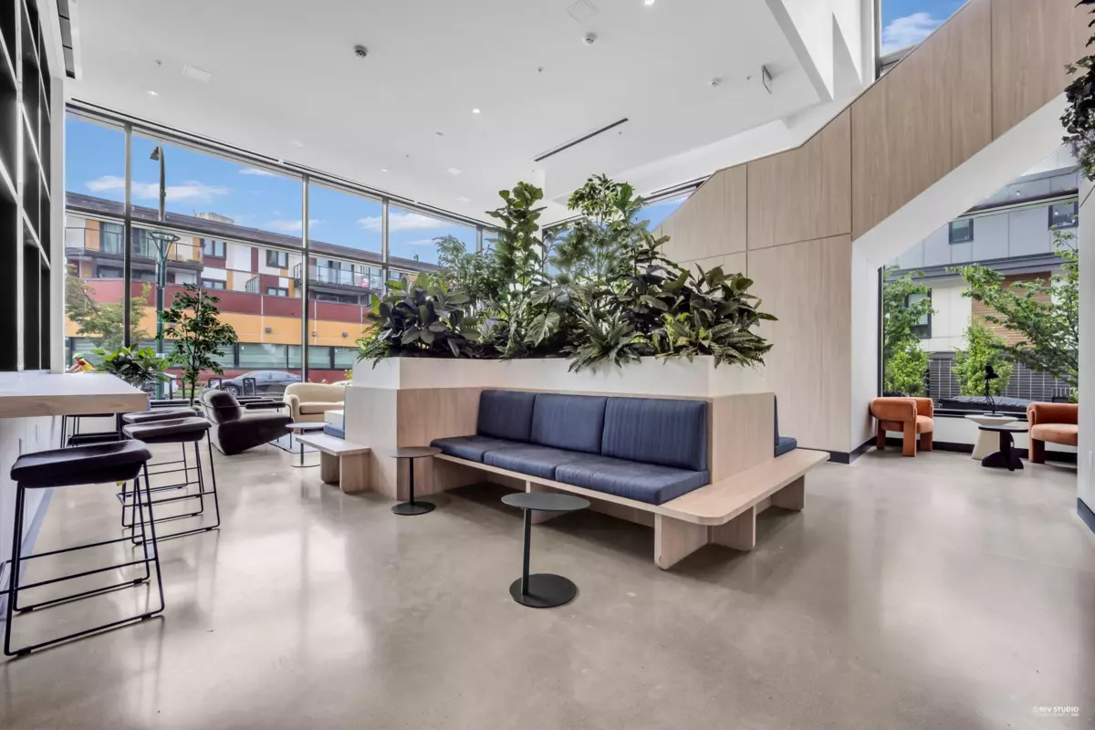 Dining Area Photo of 903 3996 Dumfries Street, Vancouver, BC