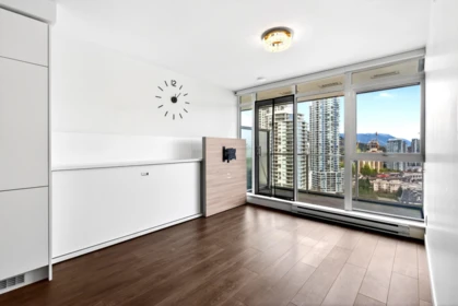 2206 525 Foster Avenue, Coquitlam, BC, Coquitlam — Apartment/Condo for sale