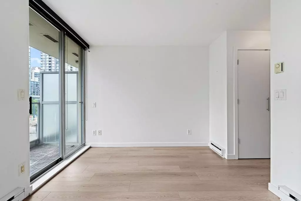 Living Room Photo of 509 1225 Richards Street, Vancouver, BC