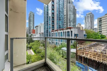 Backyard Photo of 509 1225 Richards Street, Vancouver, BC