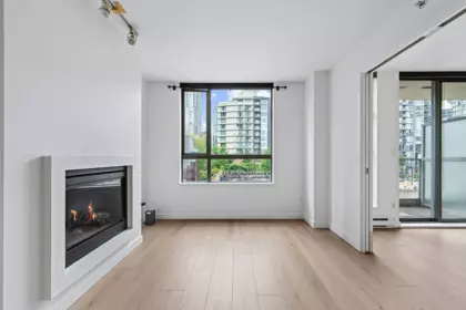 Guest Bathroom Photo of 509 1225 Richards Street, Vancouver, BC